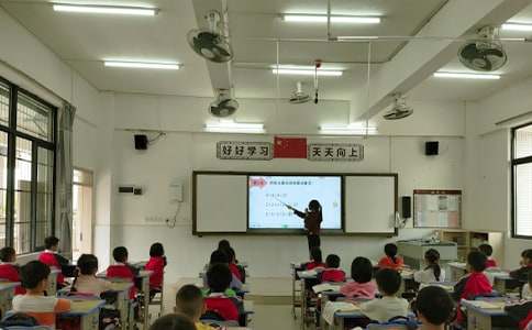 五年级上《school sports day》的教学反思