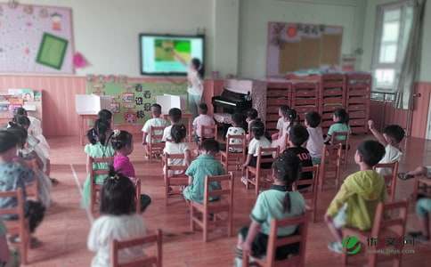 幼儿园教师求职自我介绍范文